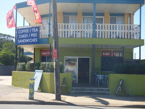 The Point Cafe And Takeaway - Accommodation Daintree 0