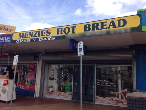 Menzies Hot Bread - Accommodation Daintree 0