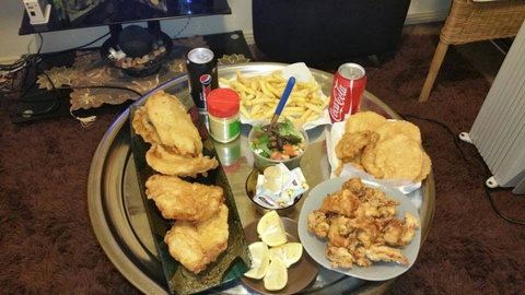 Mina Bay Seafood - Accommodation Daintree 0