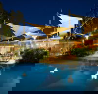 Pira Pool Bar - Accommodation Daintree
