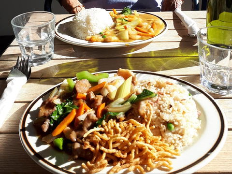 New Golden Lake Chinese Restaurant - Accommodation Daintree 0