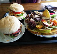 Big Barramundi BBQ Garden - Accommodation Daintree