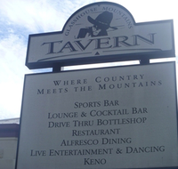 Glass House Mountains Tavern - Accommodation Daintree
