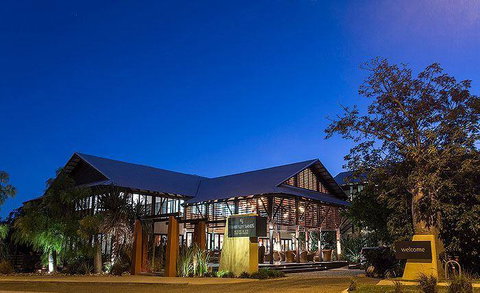 The Deck Poolside Bar & Restaurant - Accommodation Daintree 5