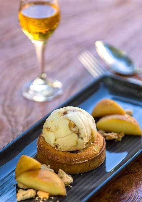 The Deck Poolside Bar & Restaurant - Accommodation Daintree 7