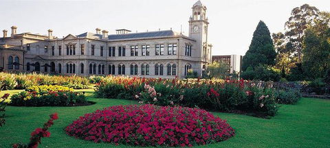 Albert Park Hotel - Accommodation Daintree 0