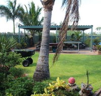 Devils Marbles Hotel - Accommodation Daintree