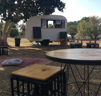 The Black Russian Caravan Bar - Accommodation Daintree