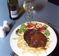 Bridge Hotel Bistro - Accommodation Daintree