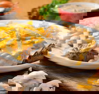 Eagle Falls Spur Steak  Grill - Accommodation Daintree