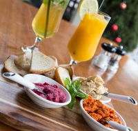 2 Cuz Cafe - Accommodation Daintree