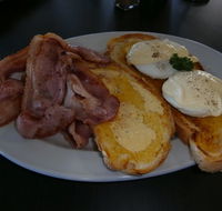 Lakes Bakery Cafe - Accommodation Daintree