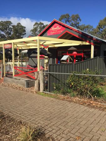 Lovell's Bakery - Accommodation Daintree 0