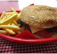 Mel's Diner  takeaway - Accommodation Daintree