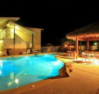 Salt Bar  Grill - Accommodation Daintree