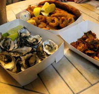 Noosa Harbour Fish Market - Accommodation Daintree
