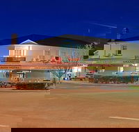 Grand Old Crow Hotel - Accommodation Daintree