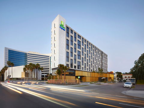 Holiday Inn Express Sydney Airport - Accommodation Daintree 0