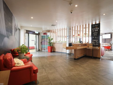 Ibis Sydney Airport - Accommodation Daintree 0