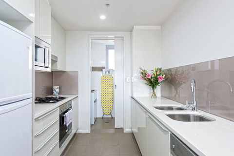 Astra Apartments North Sydney - Accommodation Daintree 5