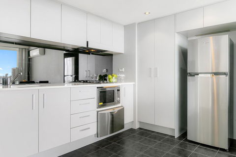 Astra Apartments Parramatta - Accommodation Daintree 4