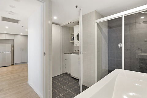 Astra Apartments Parramatta - Accommodation Daintree 16