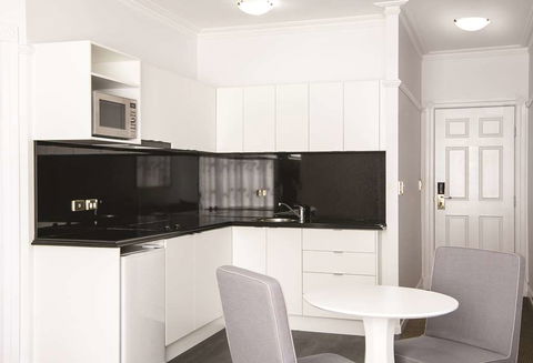 Adina Apartment Hotel Anzac Square - Accommodation Daintree 7
