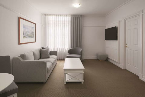 Adina Apartment Hotel Anzac Square - Accommodation Daintree 11