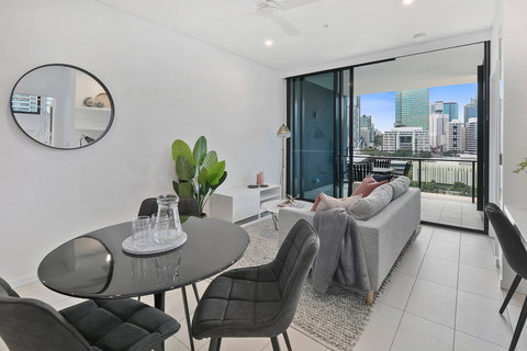 Arise On Hope Street - Accommodation Daintree 7