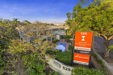 The Airport International Motel - Accommodation Daintree 0