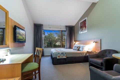 The Airport International Motel - Accommodation Daintree 10