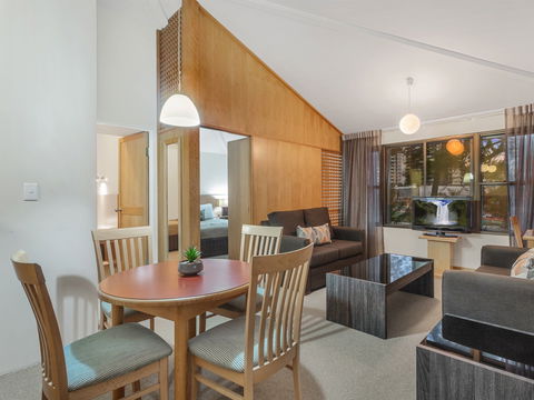 The Airport International Motel - Accommodation Daintree 11