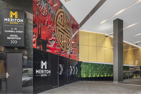 Meriton Suites Campbell Street - Accommodation Daintree 1