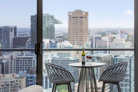 Meriton Suites Campbell Street - Accommodation Daintree 10