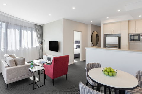 Meriton Suites Kent Street - Accommodation Daintree 1