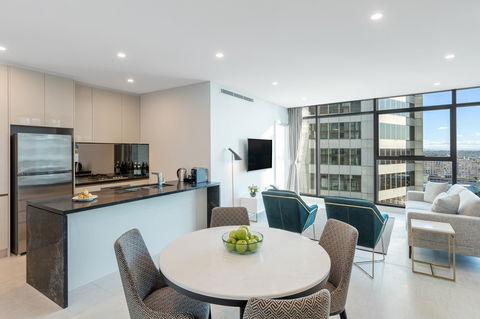 Meriton Suites Sussex Street, Sydney - Accommodation Daintree 5