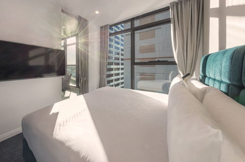 Meriton Suites Sussex Street, Sydney - Accommodation Daintree 12