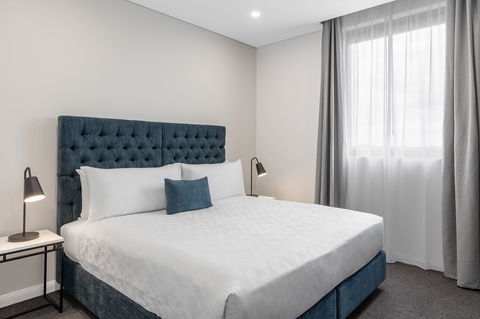 Meriton Suites Sydney Airport - Accommodation Daintree 14
