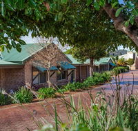 Quality Suites Banksia Gardens - Accommodation Daintree