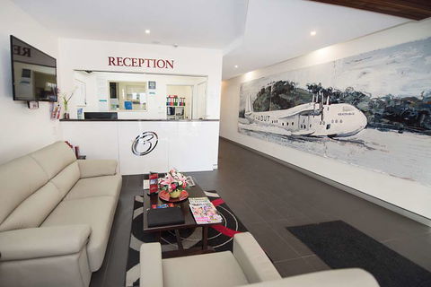 Curtis Central Apartments - Accommodation Daintree 1