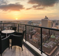 Meriton Suites Pitt Street - Accommodation Daintree