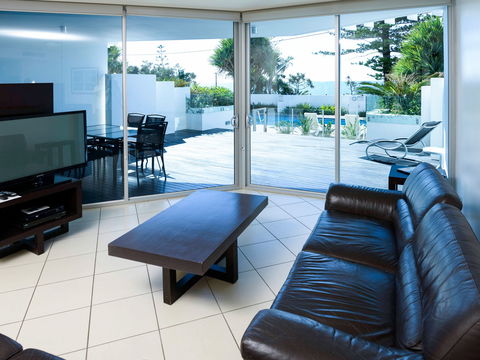 Grand Mercure Apartments Bargara - Accommodation Daintree 8