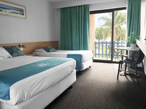 Mariners On The Waterfront - Accommodation Daintree 7