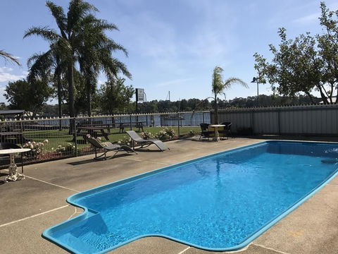 Mariners On The Waterfront - Accommodation Daintree 15