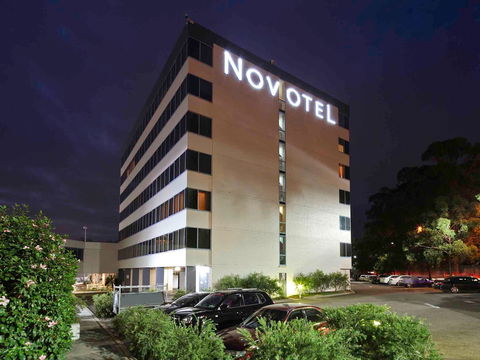 Novotel Sydney Rooty Hill - Accommodation Daintree 0
