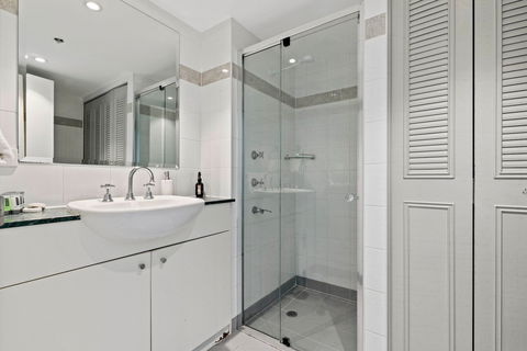 Astra Apartments Chatswood - Accommodation Daintree 1