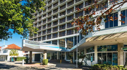 Pacific Hotel Cairns - Accommodation Daintree 1