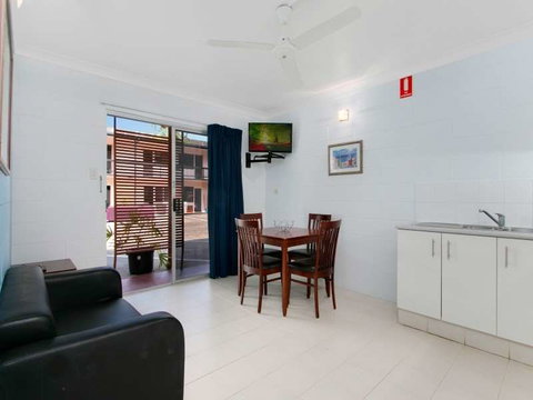 Cairns City Palms - Accommodation Daintree 0