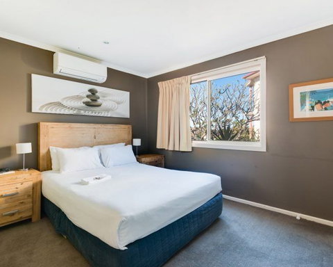 Aqualuna Beach Resort - Accommodation Daintree 2