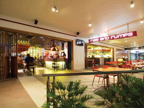 Oaks Grand Gladstone - Accommodation Daintree 3